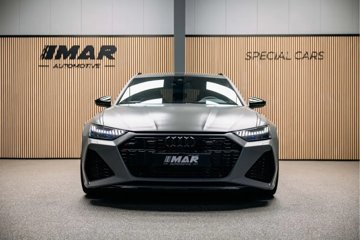 Avant TFSI quattro | Beton grijs matte | 23 inch Vossen HF7 | Keramisch | Pano |