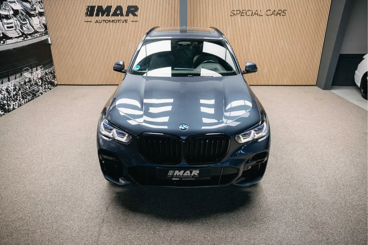 xDrive45e High Executive | M-sport | Luchtvering | Pano | Head-Up | Trekhaak | 360 camera