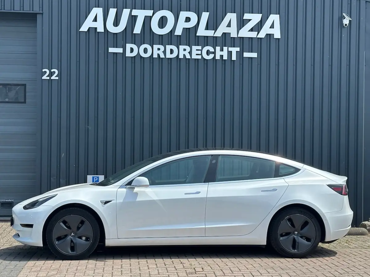 Standard RWD Plus 60 kWh SOH 89%