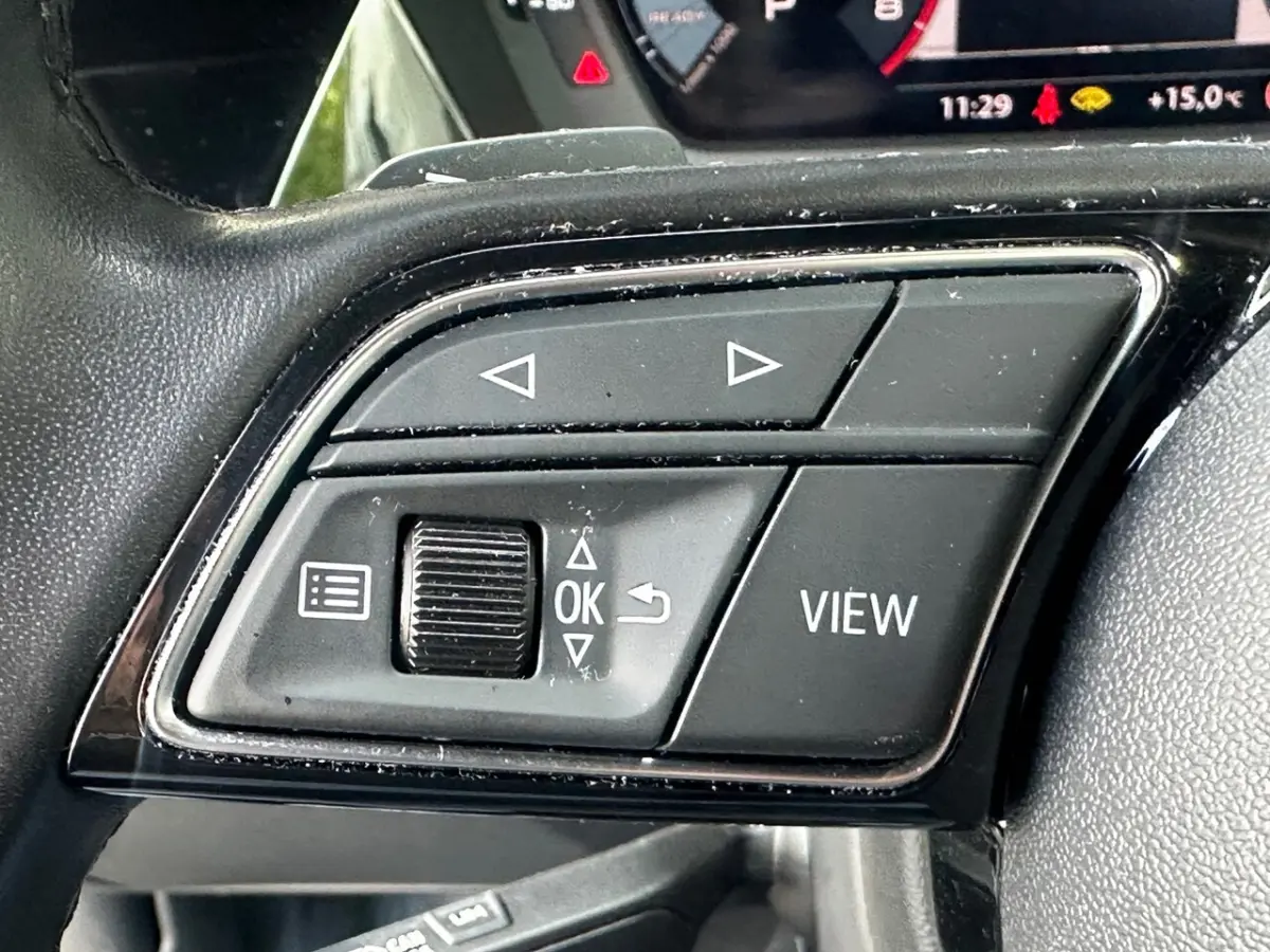30 TFSI Business edition|NAVI|PDC|CARPLAY|