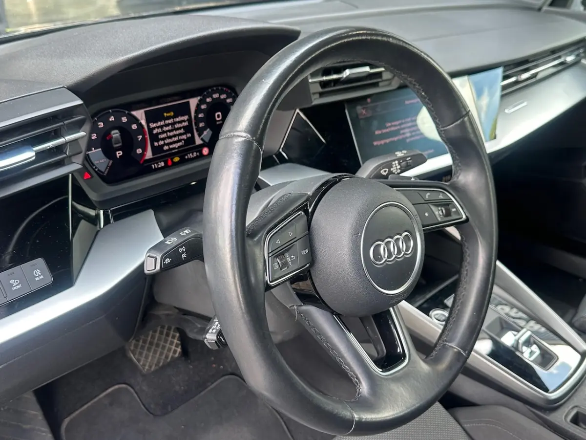 30 TFSI Business edition|NAVI|PDC|CARPLAY|