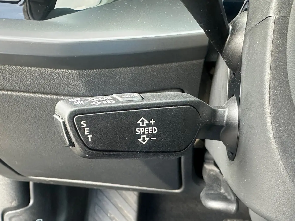 30 TFSI Business edition|NAVI|PDC|CARPLAY|