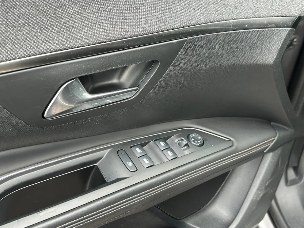 1.2 PureTech| GT Line |CAMERA|ACC| APPLE CARPLAY