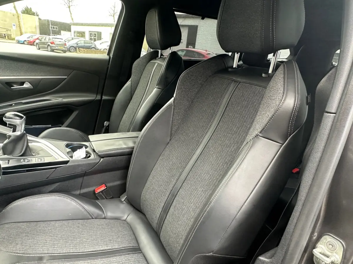 1.2 PureTech| GT Line |CAMERA|ACC| APPLE CARPLAY