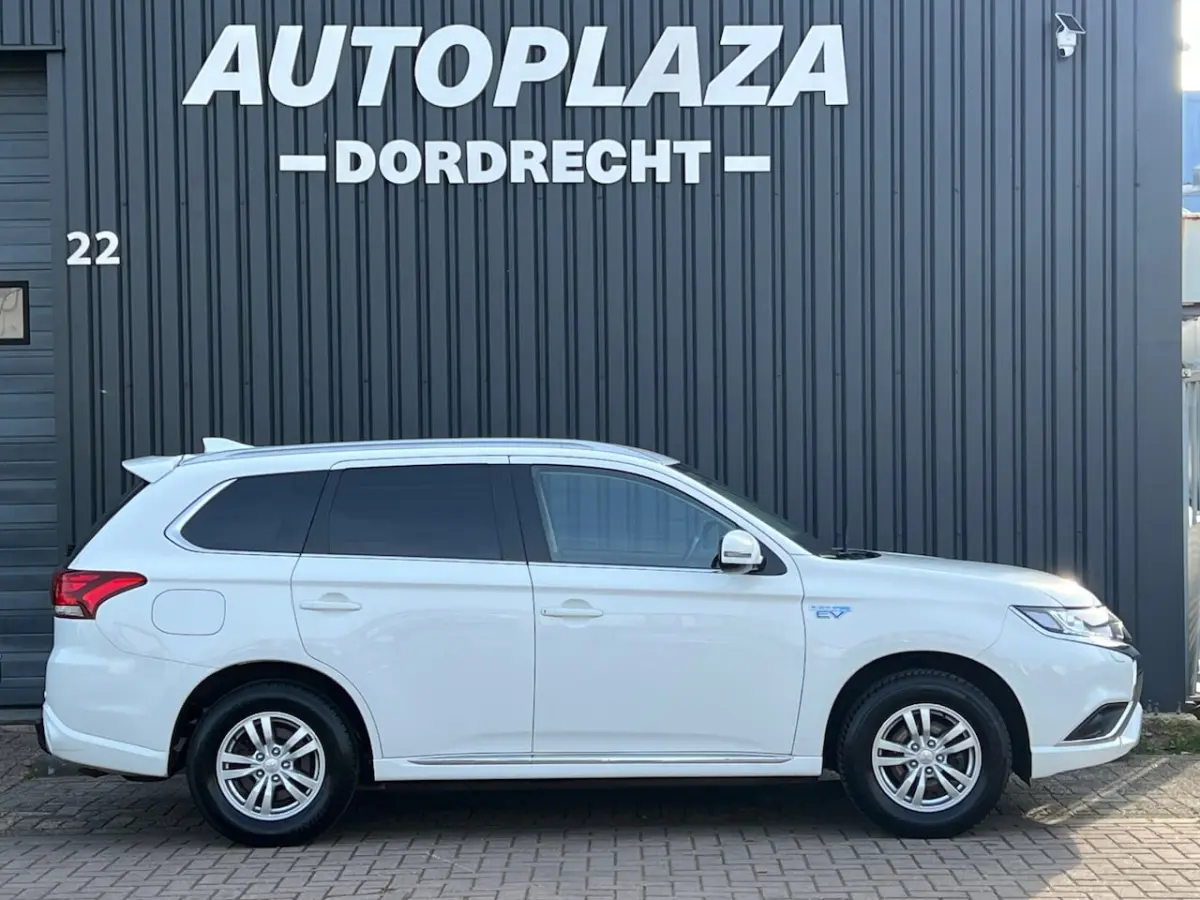 2.4 PHEV Pure TREKHAAK |APPLE CARPLAY |