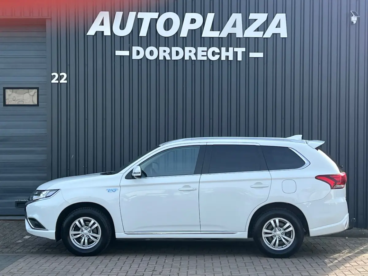 2.4 PHEV Pure TREKHAAK |APPLE CARPLAY |