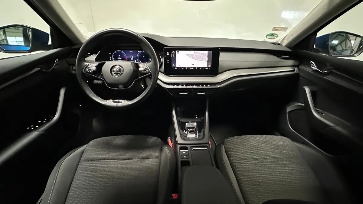 1.0 e-TSI Business Edition benzine automaat navigatie trekhaak parkeersensoren stoelverwar