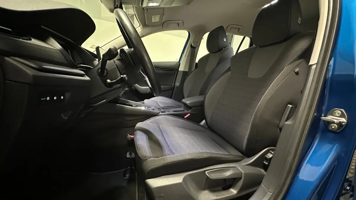 1.0 e-TSI Business Edition benzine automaat navigatie trekhaak parkeersensoren stoelverwar