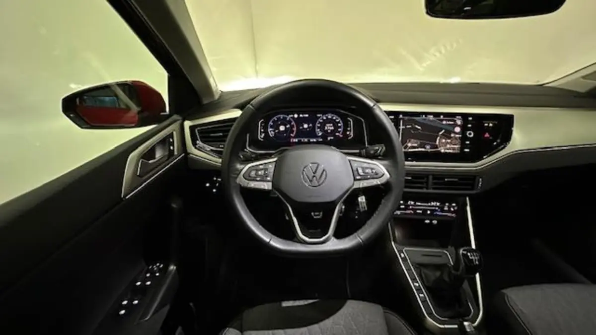 1.0 TSI R-Line benzine navigatie stoelverwarming cruisecontrole parkeersensoren carplay an