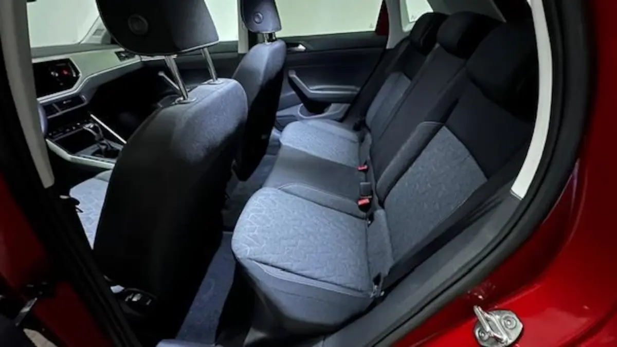 1.0 TSI R-Line benzine navigatie stoelverwarming cruisecontrole parkeersensoren carplay an