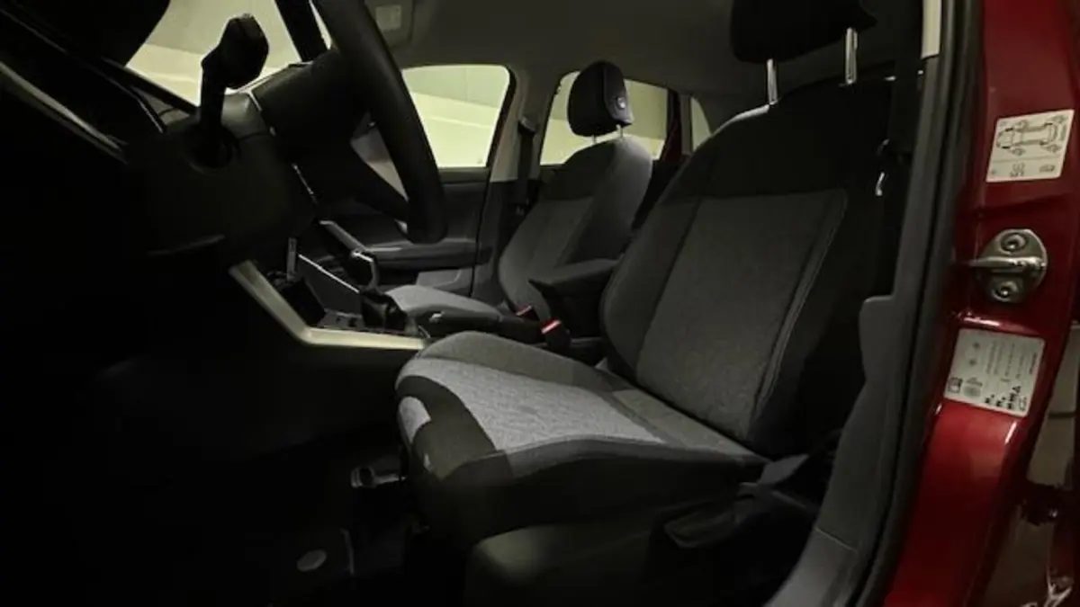 1.0 TSI R-Line benzine navigatie stoelverwarming cruisecontrole parkeersensoren carplay an