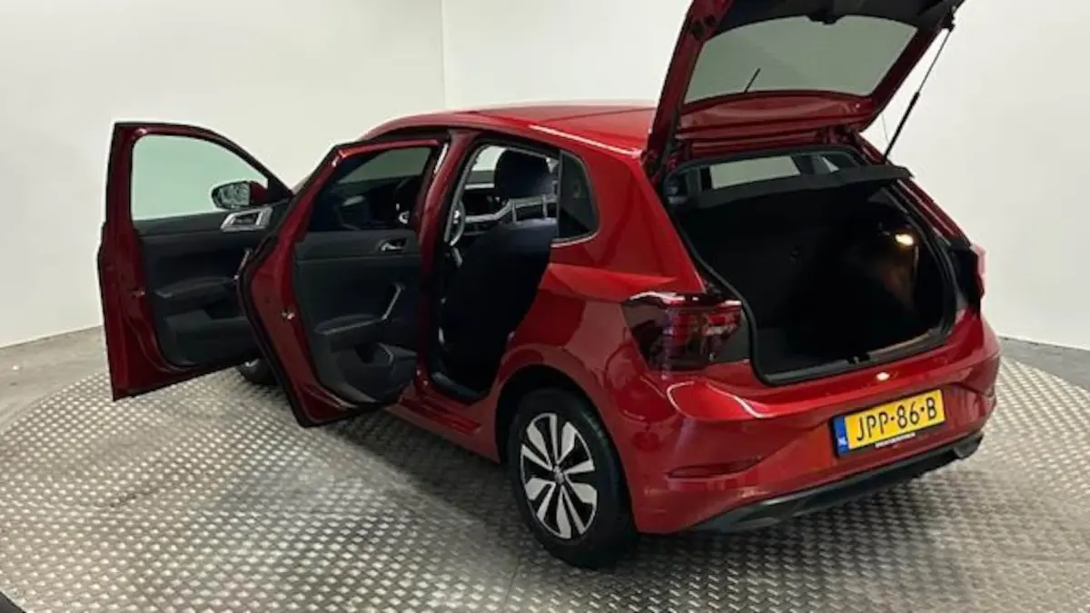 1.0 TSI R-Line benzine navigatie stoelverwarming cruisecontrole parkeersensoren carplay an