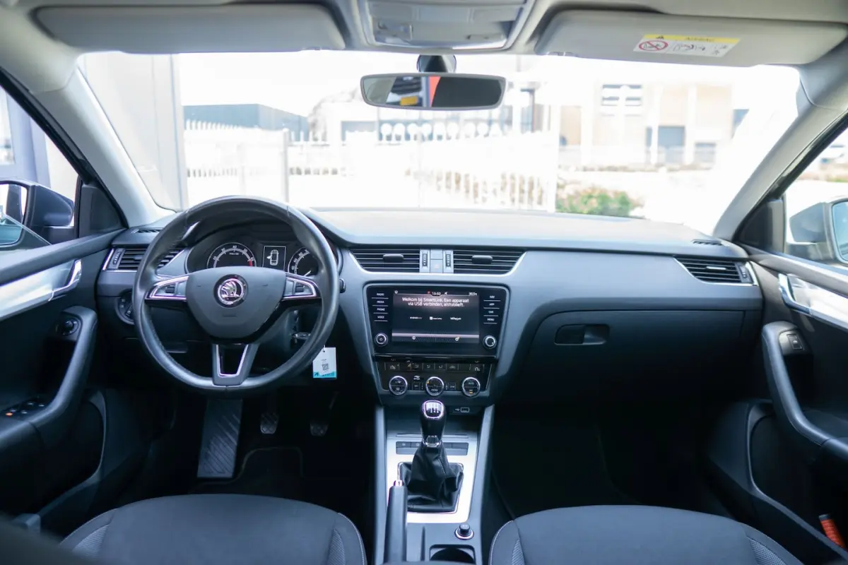 1.0 TSI Greentech Ambition Business CARPLAY/PDC/CRUISE