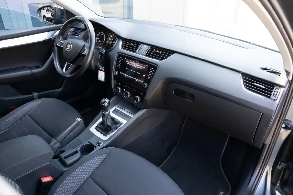 1.0 TSI Greentech Ambition Business CARPLAY/PDC/CRUISE
