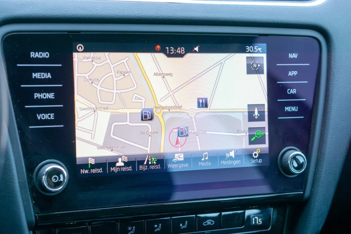 1.0 TSI Greentech Ambition Business CARPLAY/PDC/CRUISE