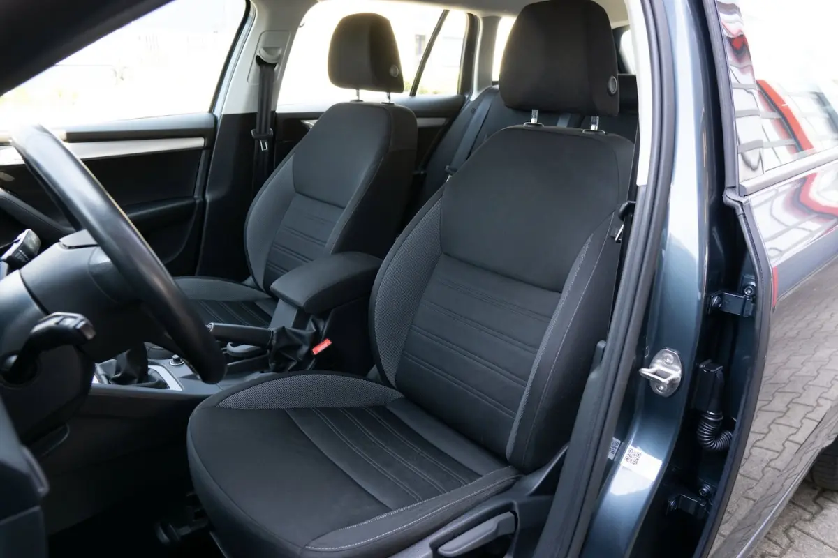 1.0 TSI Greentech Ambition Business CARPLAY/PDC/CRUISE