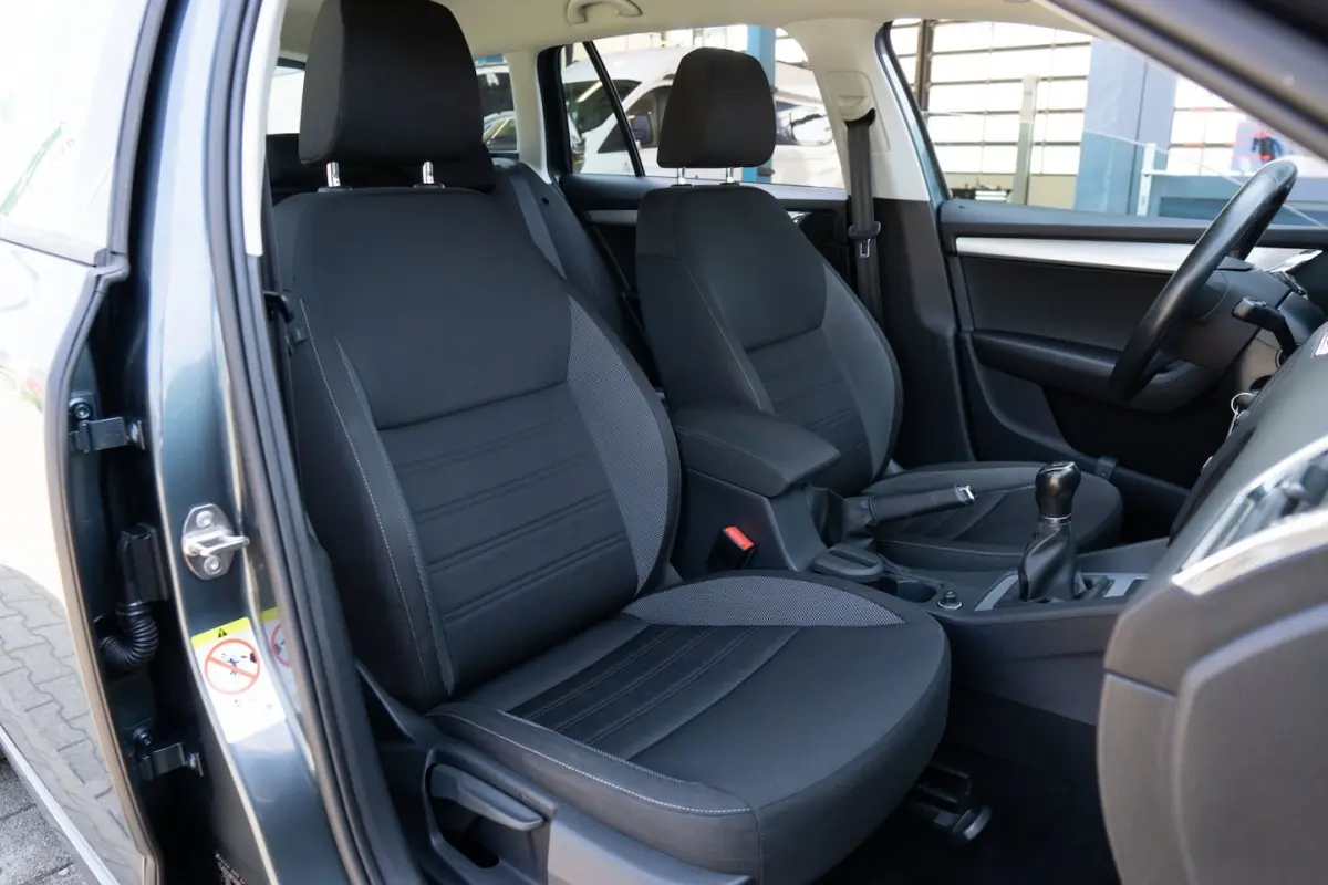1.0 TSI Greentech Ambition Business CARPLAY/PDC/CRUISE