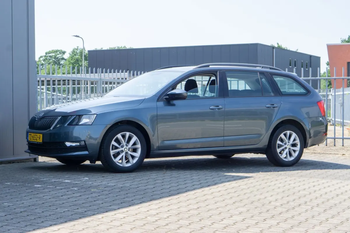 1.0 TSI Greentech Ambition Business CARPLAY/PDC/CRUISE