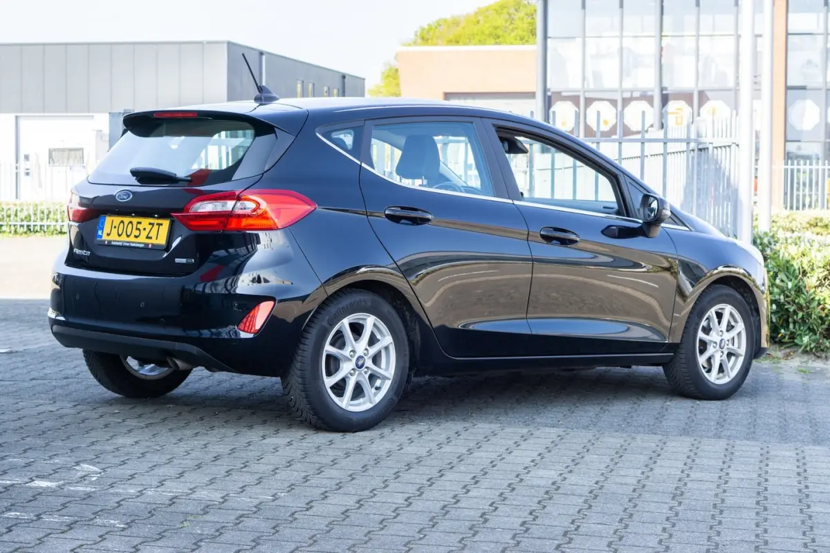 1.0 EcoBoost Hybrid Titanium NAVI/CRUISE/PDC