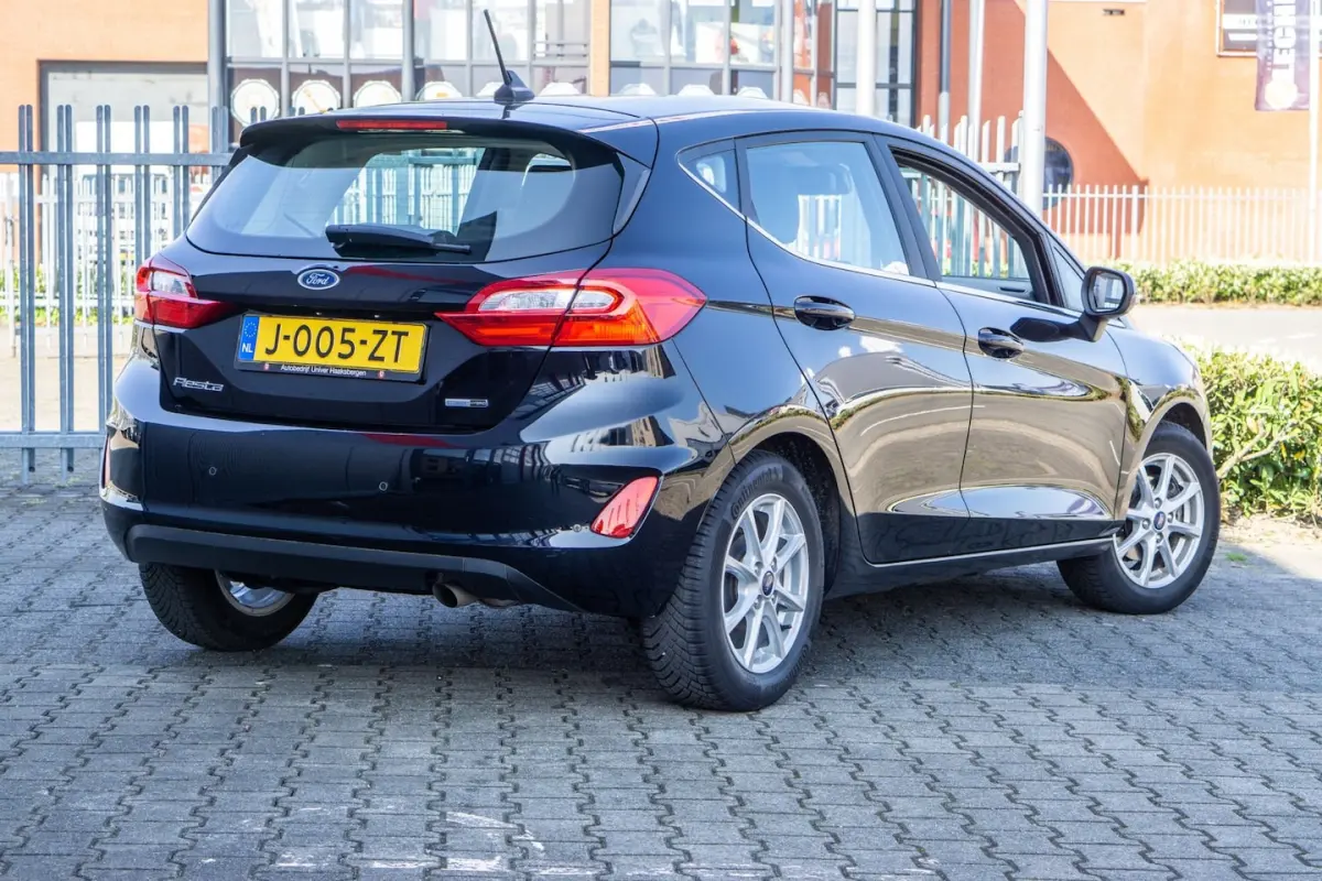 1.0 EcoBoost Hybrid Titanium NAVI/CRUISE/PDC