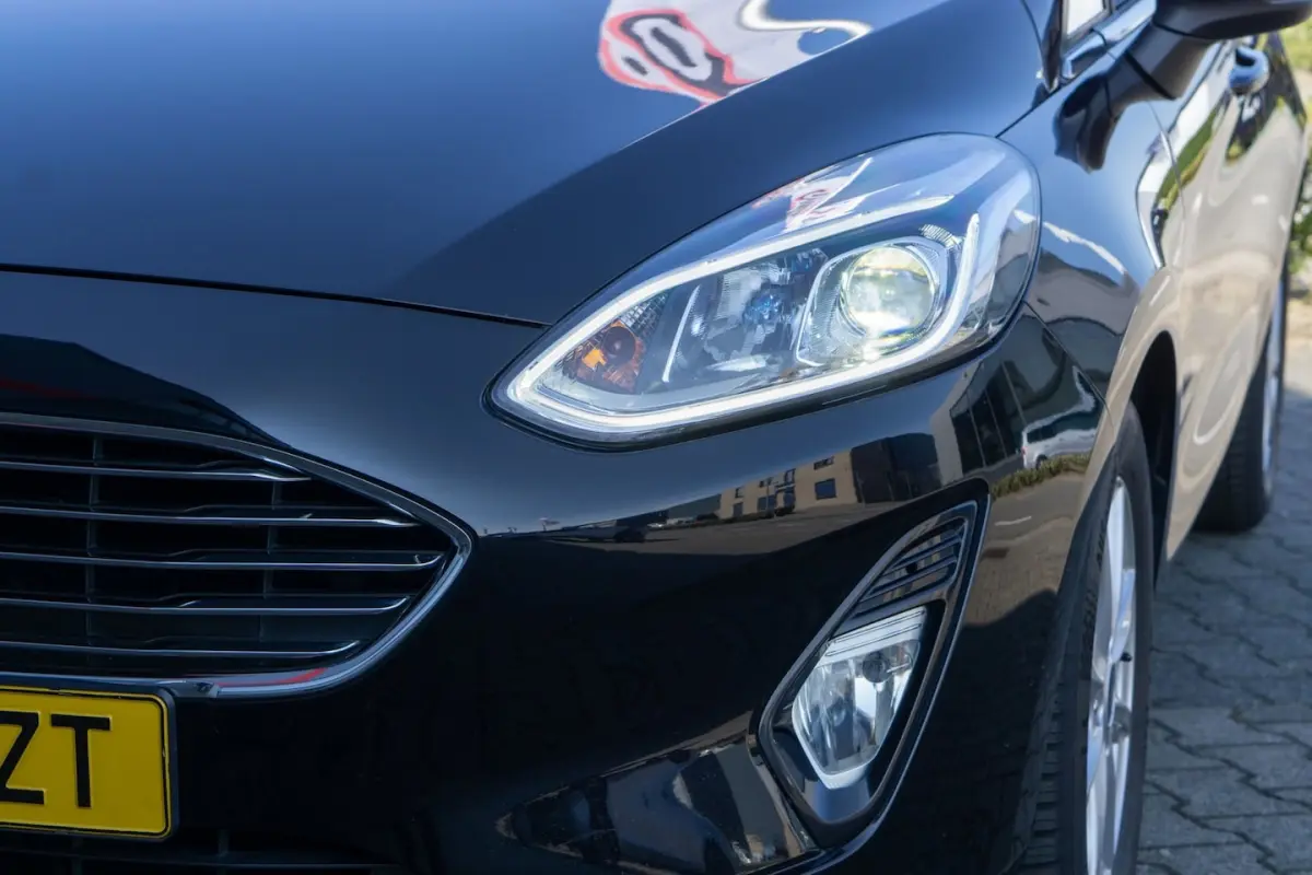 1.0 EcoBoost Hybrid Titanium NAVI/CRUISE/PDC