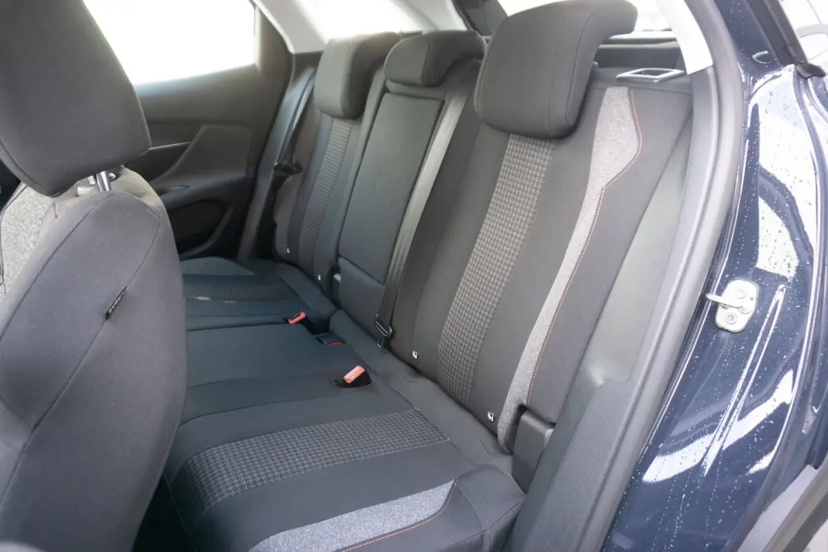 1.2 PureTech Active CARPLAY/PDC/CRUISE