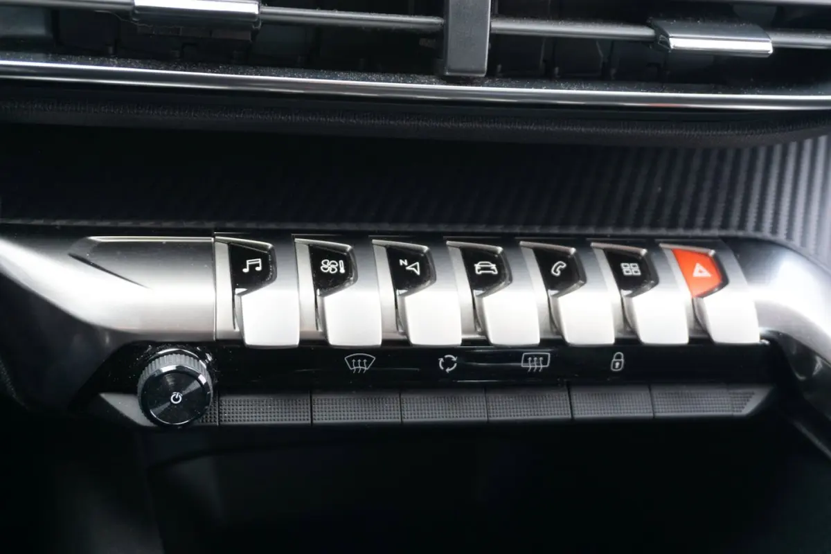 1.2 PureTech Active CARPLAY/PDC/CRUISE