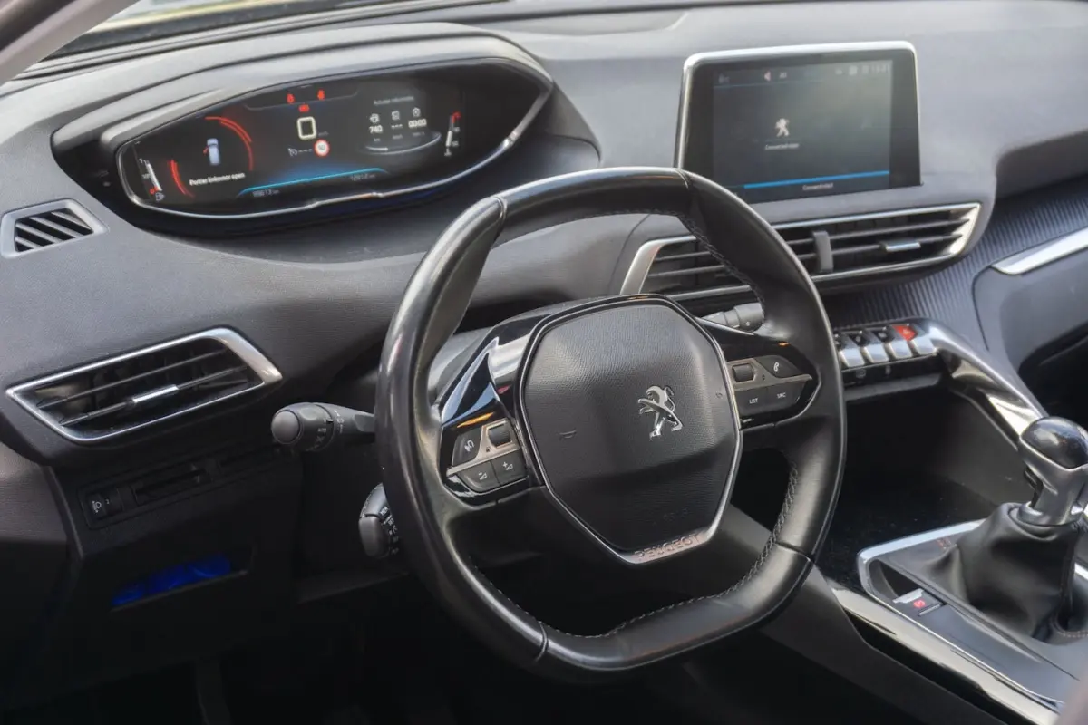 1.2 PureTech Active CARPLAY/PDC/CRUISE