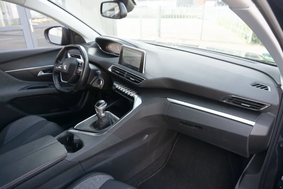 1.2 PureTech Active CARPLAY/PDC/CRUISE