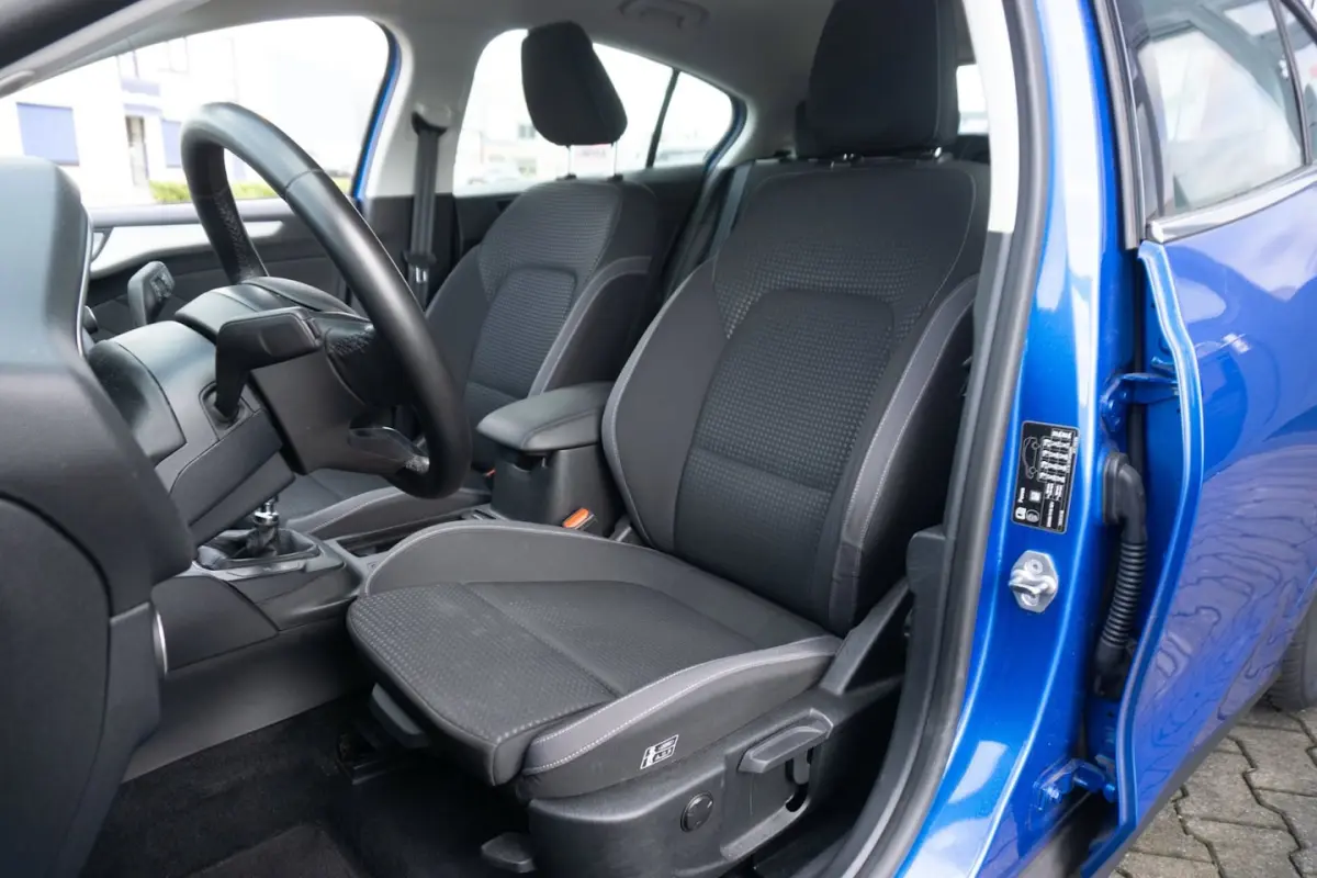 1.0 EcoBoost Hybrid Trend Edition Business CARPLAY/CAMERA/NAVI
