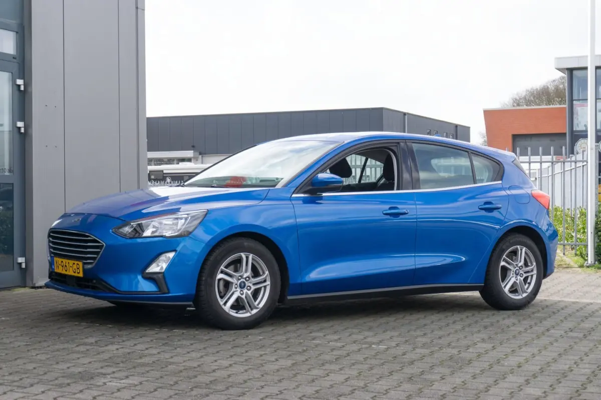 1.0 EcoBoost Hybrid Trend Edition Business CARPLAY/CAMERA/NAVI
