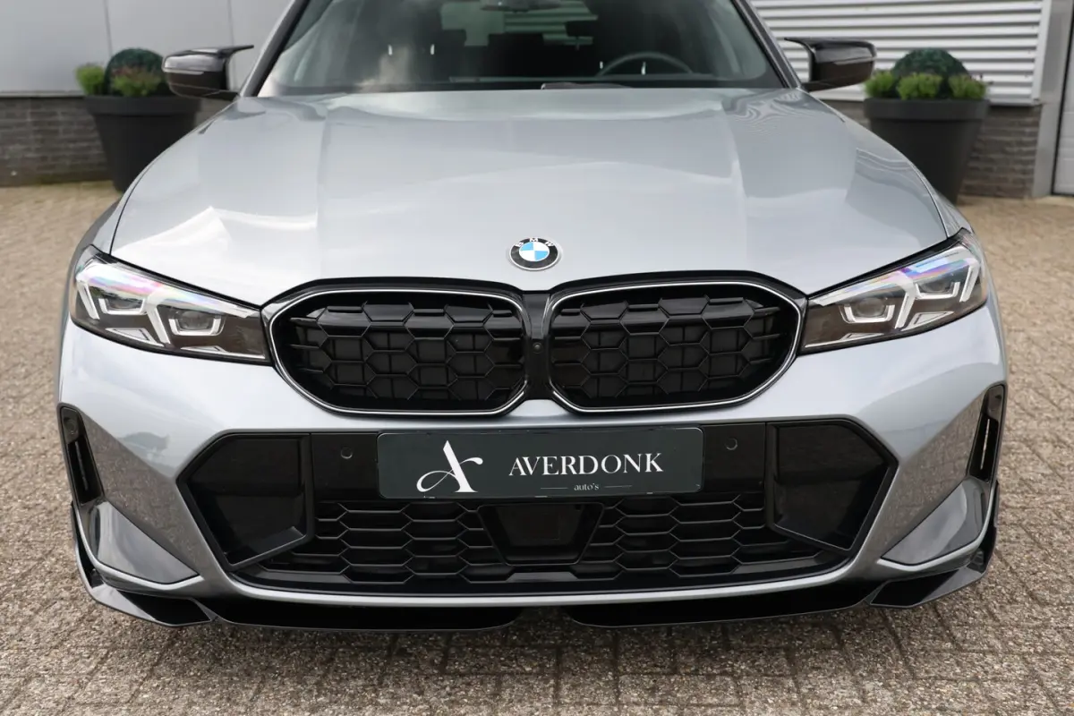 320i M-Sport Pano|Trekh|360Cam|HUD|ACC|Iconic