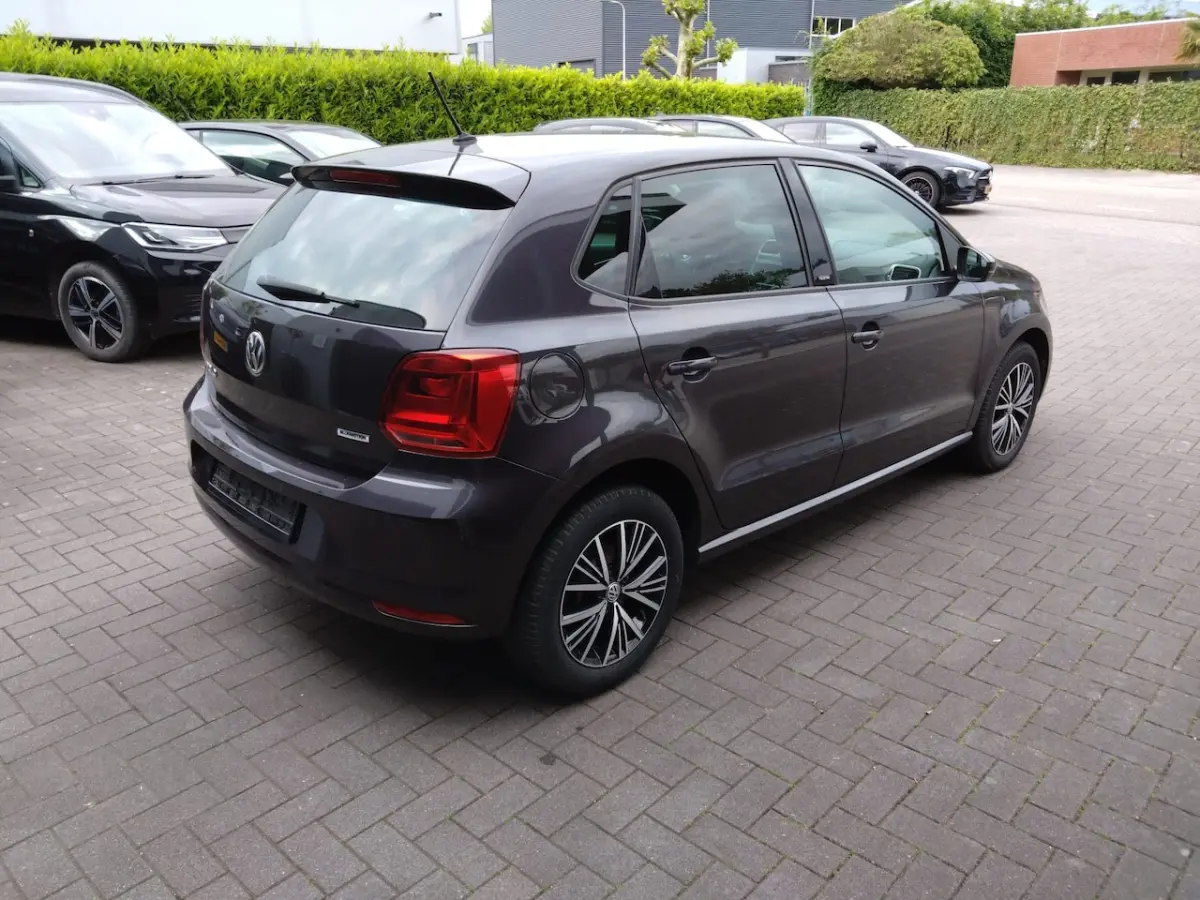 1.0 Comfortline Allstar uitvoering! PDC V+A Clima