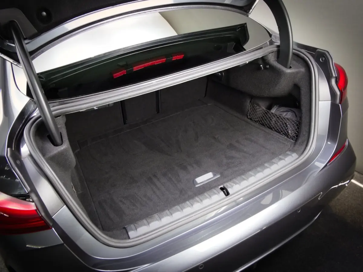 218i High Executive Edition M-Sport (ADAPTIVE CRUISE, SFEERVERLICHTING, PANO, APPLE CARPLA