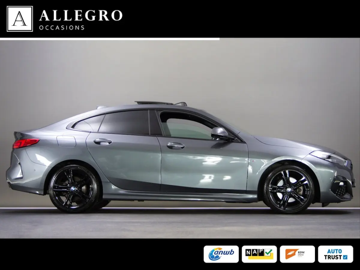 218i High Executive Edition M-Sport (ADAPTIVE CRUISE, SFEERVERLICHTING, PANO, APPLE CARPLA