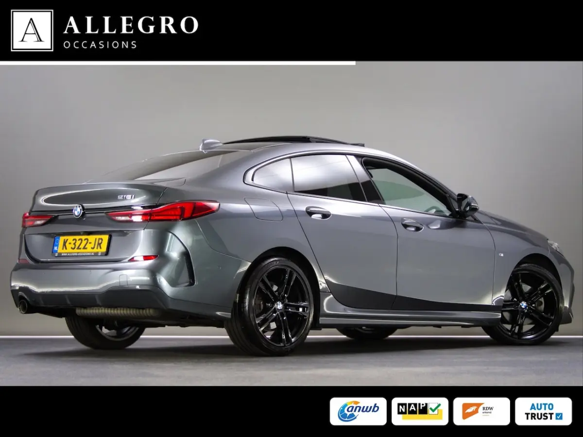 218i High Executive Edition M-Sport (ADAPTIVE CRUISE, SFEERVERLICHTING, PANO, APPLE CARPLA