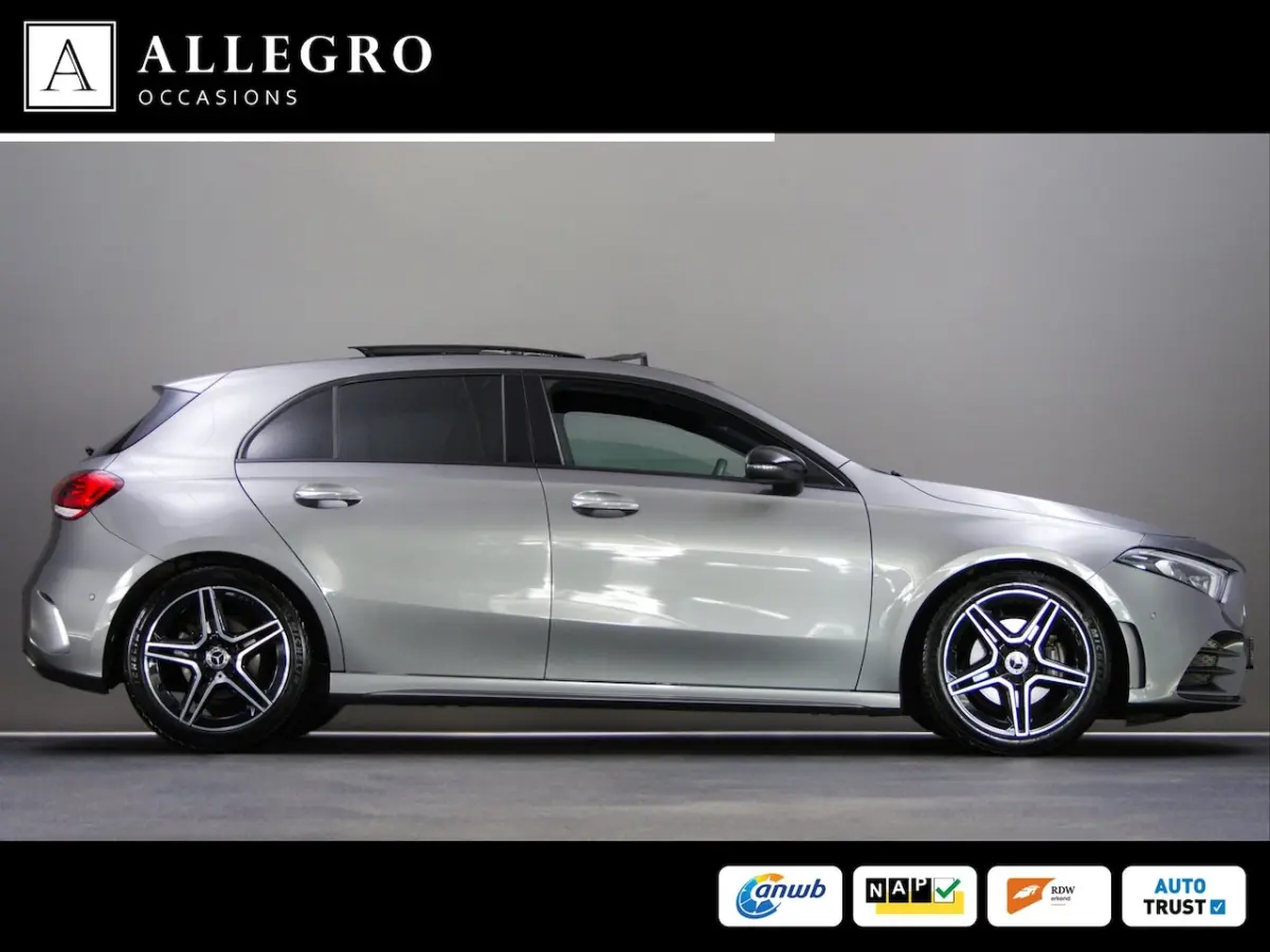 180 AMG Line (SFEERVERLICHTING, STOELVERWARMING, PANO, APPLE CARPLAY/ANDROID AUTO, MULTIFU