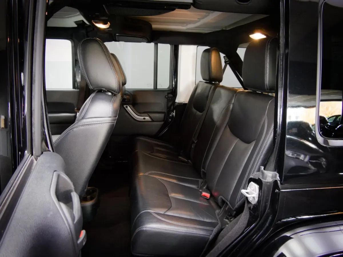 3.6 Rubicon JK Edition (HARDTOP CABRIO, OFF-ROAD BANDEN, LIER, VISION-Q KOPLAMPEN, STOELVE