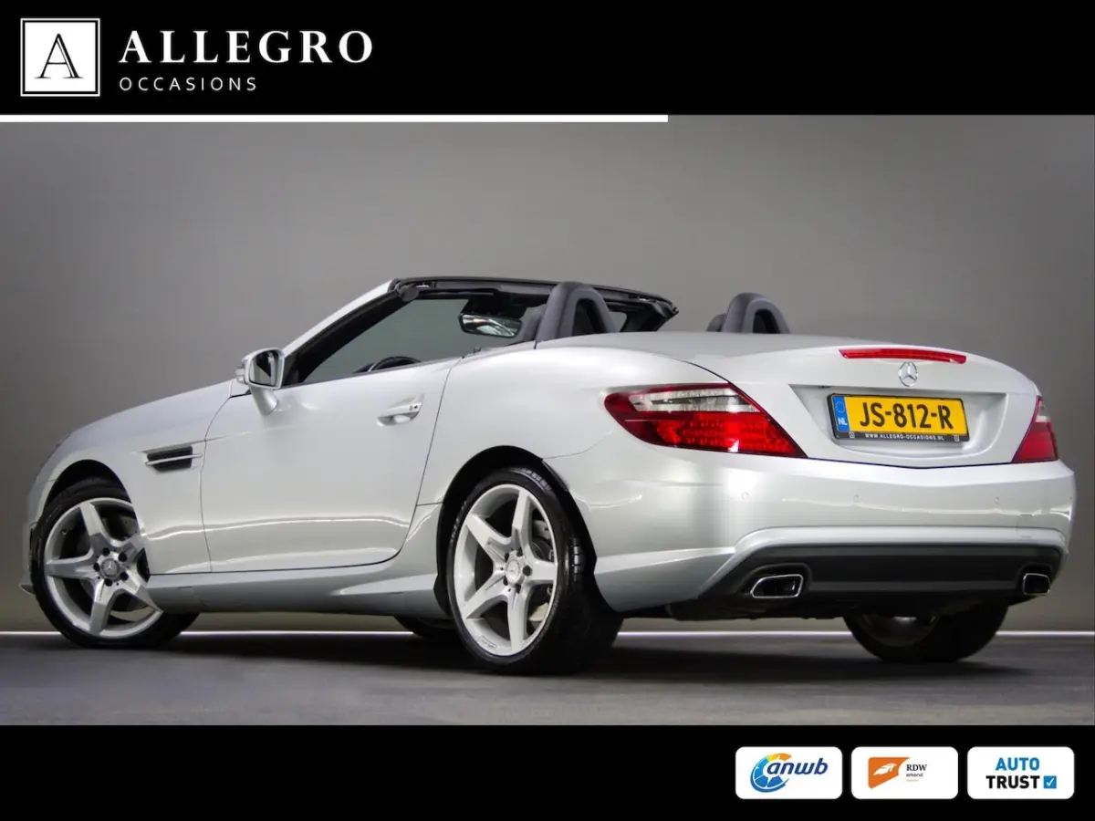 200 AMG-Line (SFEERVERLICHTING, STOEL- & NEKVERWARMING, NAVIGATIESYSTEEM, CRUISE CONTROL,