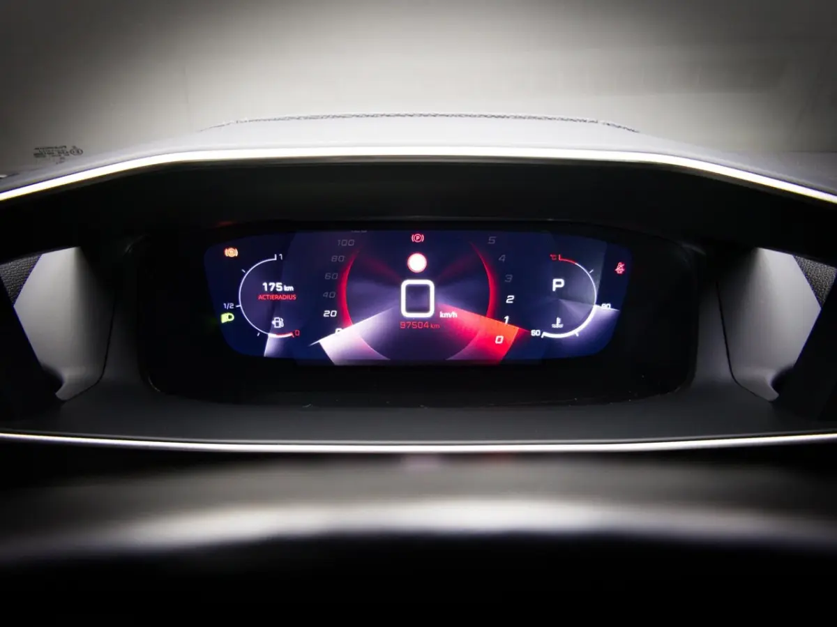 1.2 PureTech GT (SFEERVERLICHTING, APPLE CARPLAY/ANDROID AUTO, ACHTERUITRIJCAMERA, NAVIGAT