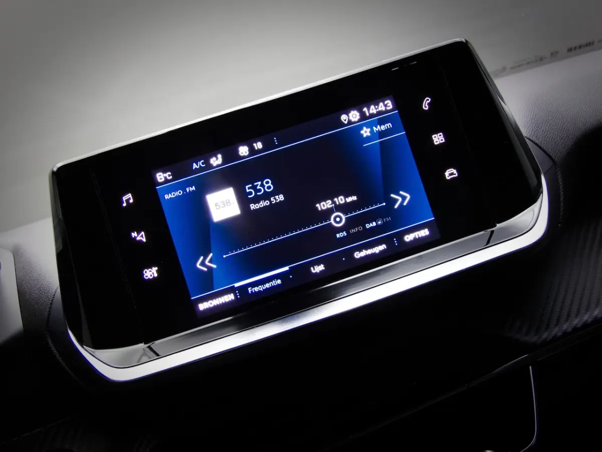 1.2 PureTech Allure Pack (APPLE CARPLAY/ANDROID AUTO, CRUISE CONTROL, CLIMATE CONTROL, SPO