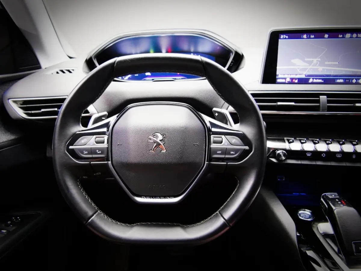 1.2 PureTech Blue Lease Premium (APPLE CARPLAY / ANDROID AUTO, ACHTERUITRIJCAMERA, NAVIGAT