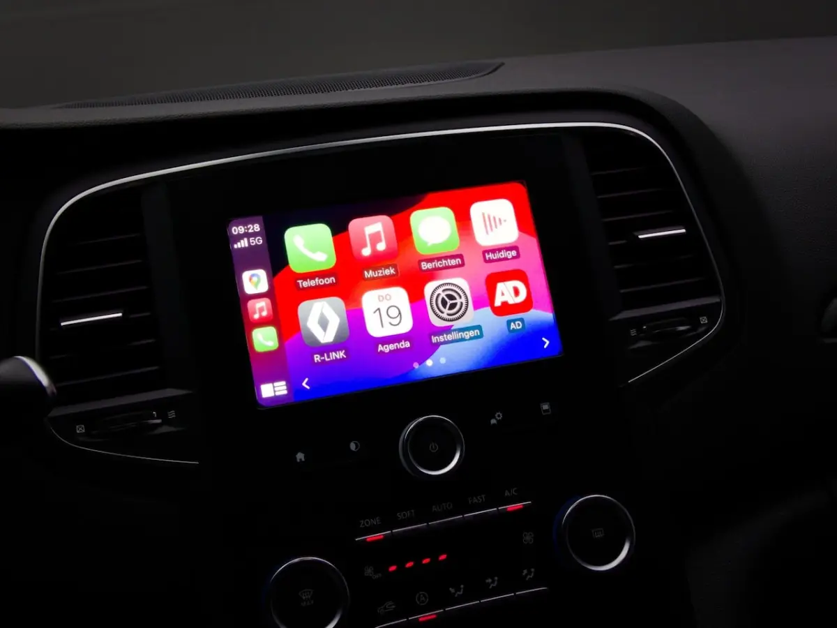 1.2 TCe Zen (NAVIGATIESYSTEEM, CRUISE CONTROL, CLIMATE CONTROL, APPLE CARPLAY / ANDROID AU