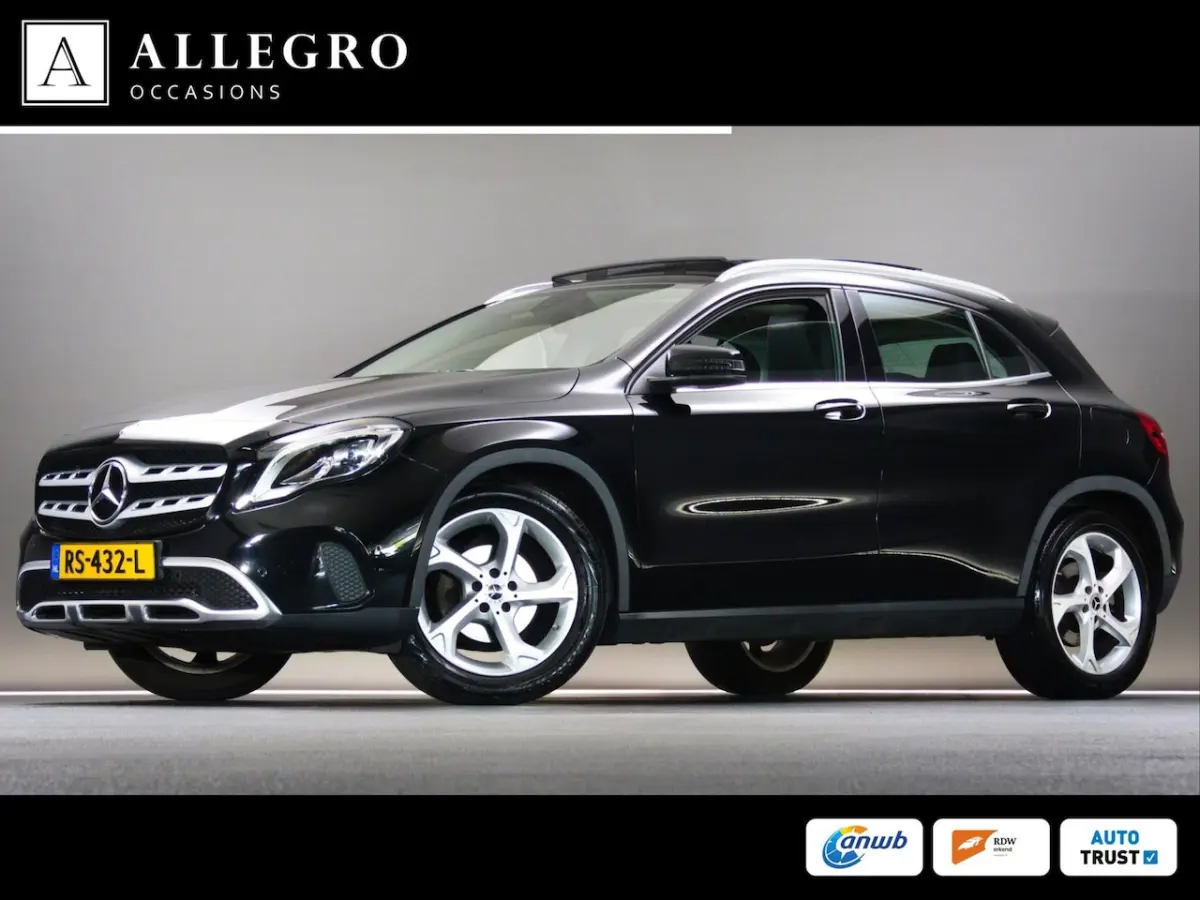 180 Ambition (SCHUIF-/KANTELDAK, NAVIGATIESYSTEEM, CRUISE CONTROL, BLUETOOTH, BI-XENON, LM