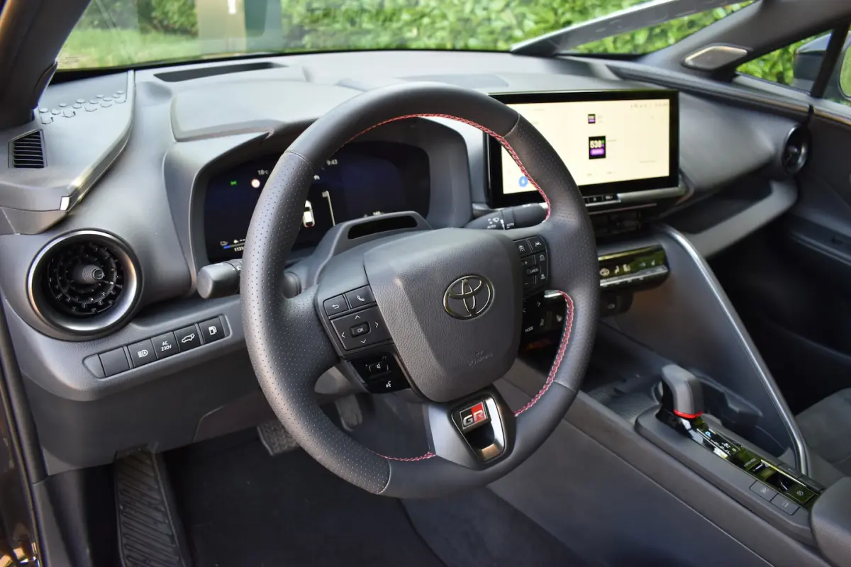 2.0 Plug-in Hybrid 220 GR SPORT PANO FULL
