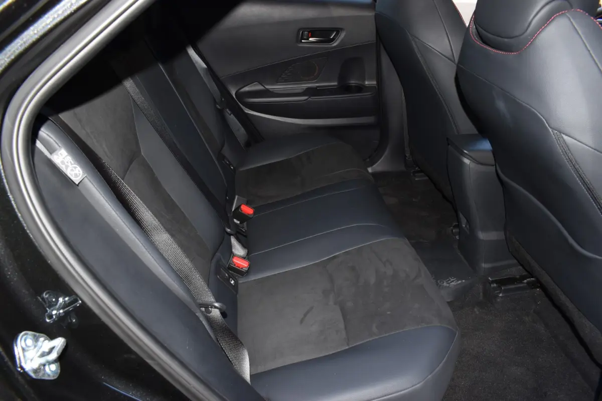 2.0 Plug-in Hybrid 220 GR SPORT PANO FULL
