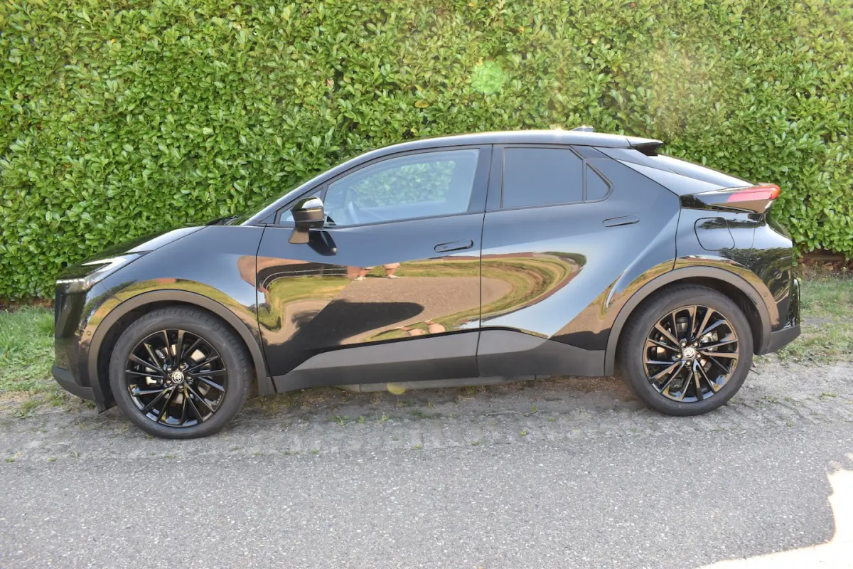 2.0 Plug-in Hybrid 220 GR SPORT PANO FULL