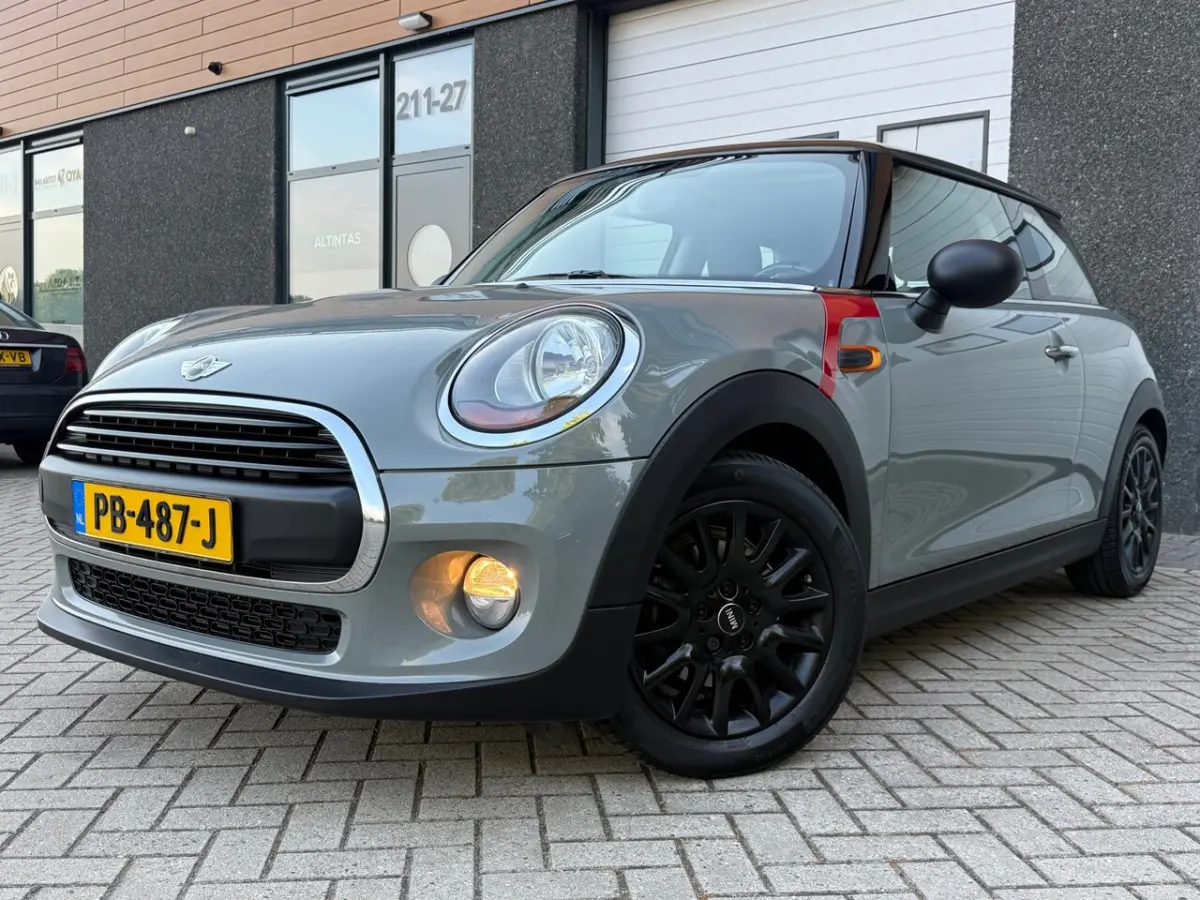1.2 One Business 1STE EIGENAAR/NAP/NAVI/AIRCO/CRUISE