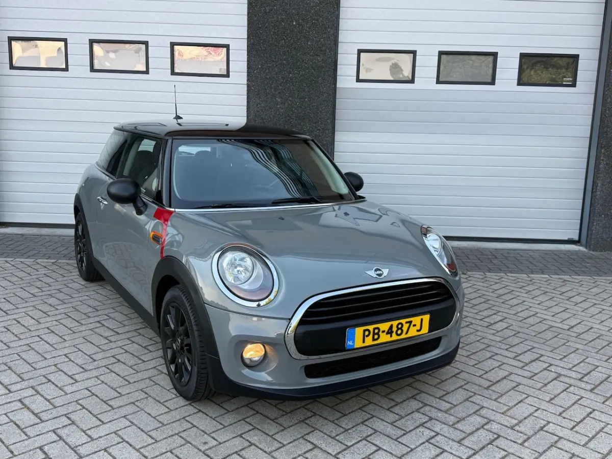 1.2 One Business 1STE EIGENAAR/NAP/NAVI/AIRCO/CRUISE