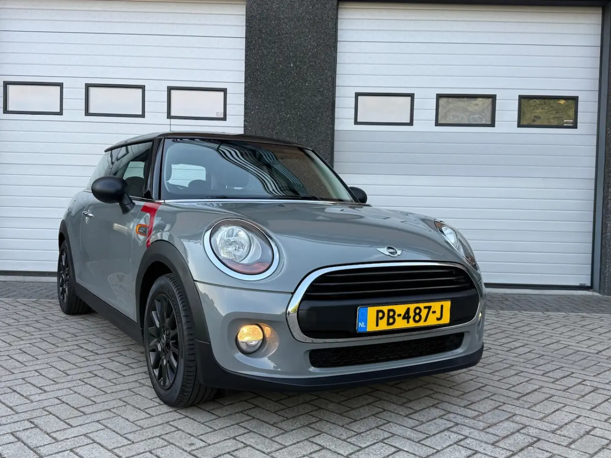 1.2 One Business 1STE EIGENAAR/NAP/NAVI/AIRCO/CRUISE